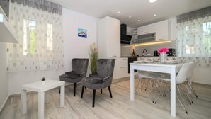 Unclassified image, 3 of 39, button - Apartments Sani - Modern (Split)