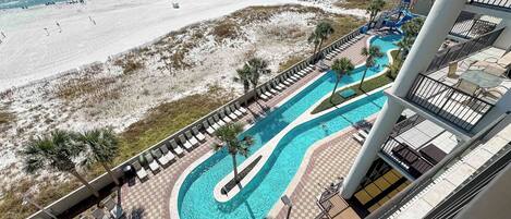 屋内プール、温水プール