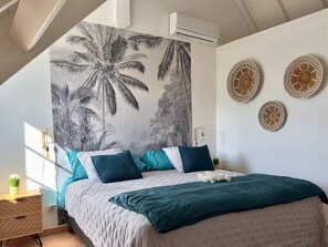 1 bedroom, in-room safe, desk, iron/ironing board
