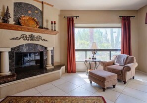 Interior - Valley View Villa - Pool Heat Avail - Large Yard! (Scottsdale)