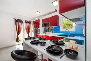 House | 3 bedrooms - Holiday Houses, Villas Tome - Comfortable & Modern (Nin)