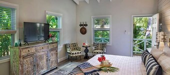 Beachfront Cottage #6