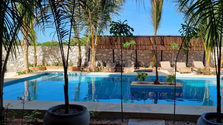 Salama & Mbuyuni Bungalows