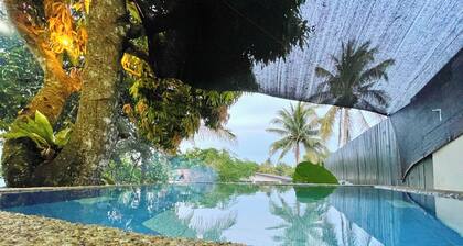 Terra Vascileia w/ garden and mini pool and basketball court along Tagaytay area