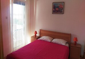 Apartamento, para fumantes | 2 quartos