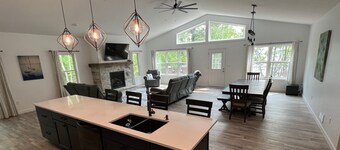 New Construction Lake House w/ Private Beach on Knife Lake w/ Pontoon Rental