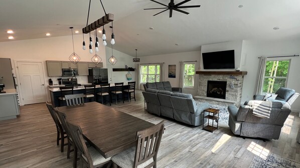 Smart TV, fireplace, DVD player