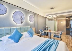 Core-Style Double Bed Room | Down duvets, in-room safe, desk, laptop workspace - SSAW Boutique Hotel Hangzhou Xixi Xin (Hangzhou)