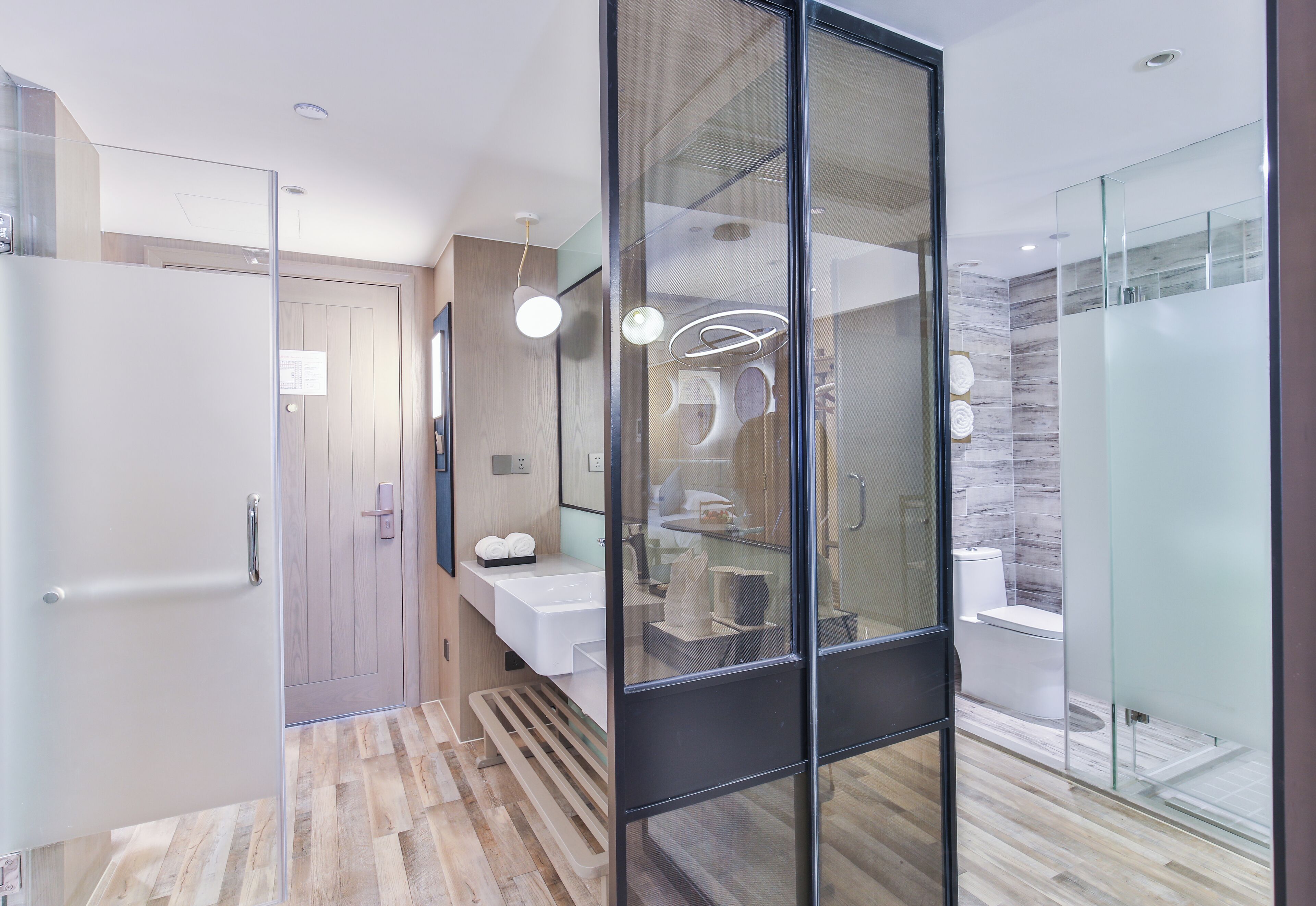 Core-Style Double Bed Room | Bathroom | Shower, rainfall showerhead, free toiletries, hair dryer