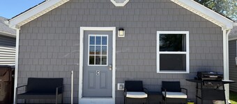Modern Family Retreat Near Lake & Wineries