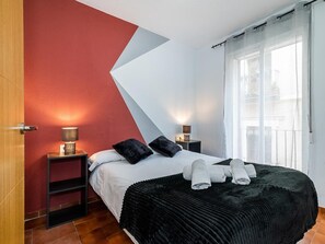 1 chambre, fer et planche à repasser, accès Internet