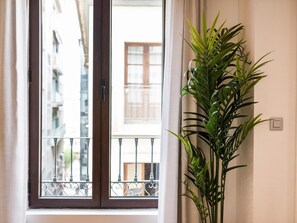 Interior - Beautiful recently renovated apartment in the center of Granada. (Granada)