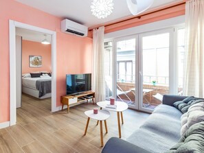 2 bedrooms, iron/ironing board, Internet