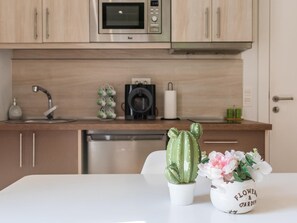 Private kitchen - Apartment in a restored mansion in Granada. (Granada)