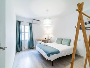 Room - Precioso apartamento con parking en Granada (Granada)