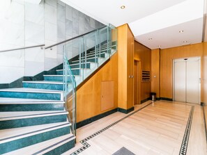 Interior - Apart. en Puerta Real de Granada (Granada)