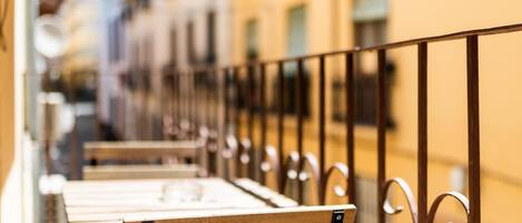 屋外ダイニングエリア