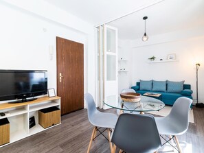 TV - Apartanto en zona Realejo de Granada (Granada)