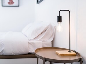 1 bedroom, iron/ironing board, internet
