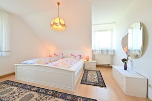 2 chambres, Wi-Fi gratuit, draps fournis