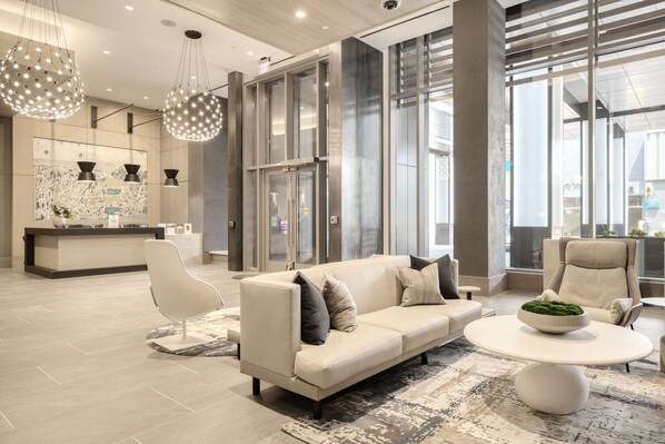 Lobby - Classic Pentagon City 1BR w/ Doorman & Gym, nr Shopping, by Blueground (Northern Virginia)