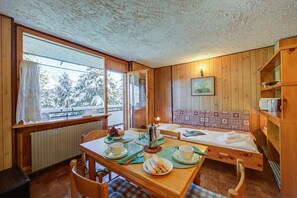 1 habitación y ropa de cama 