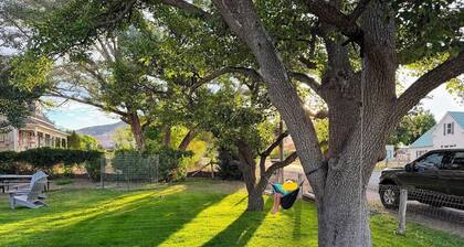 Ravens Roost: Family Farmhouse by Capitol Reef