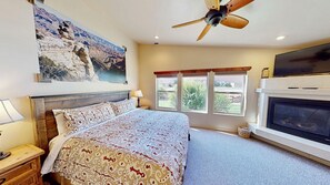3 bedrooms, iron/ironing board, free WiFi, bed sheets