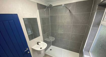 3 Room Apartment - Twins-double