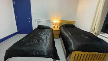 3 bedrooms, internet