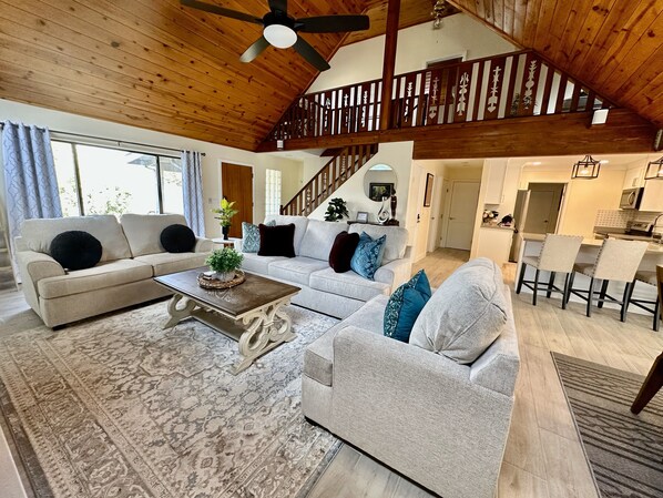 TV, fireplace, stereo