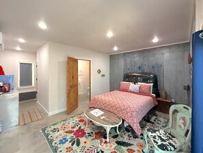 1 habitación, wifi y ropa de cama
