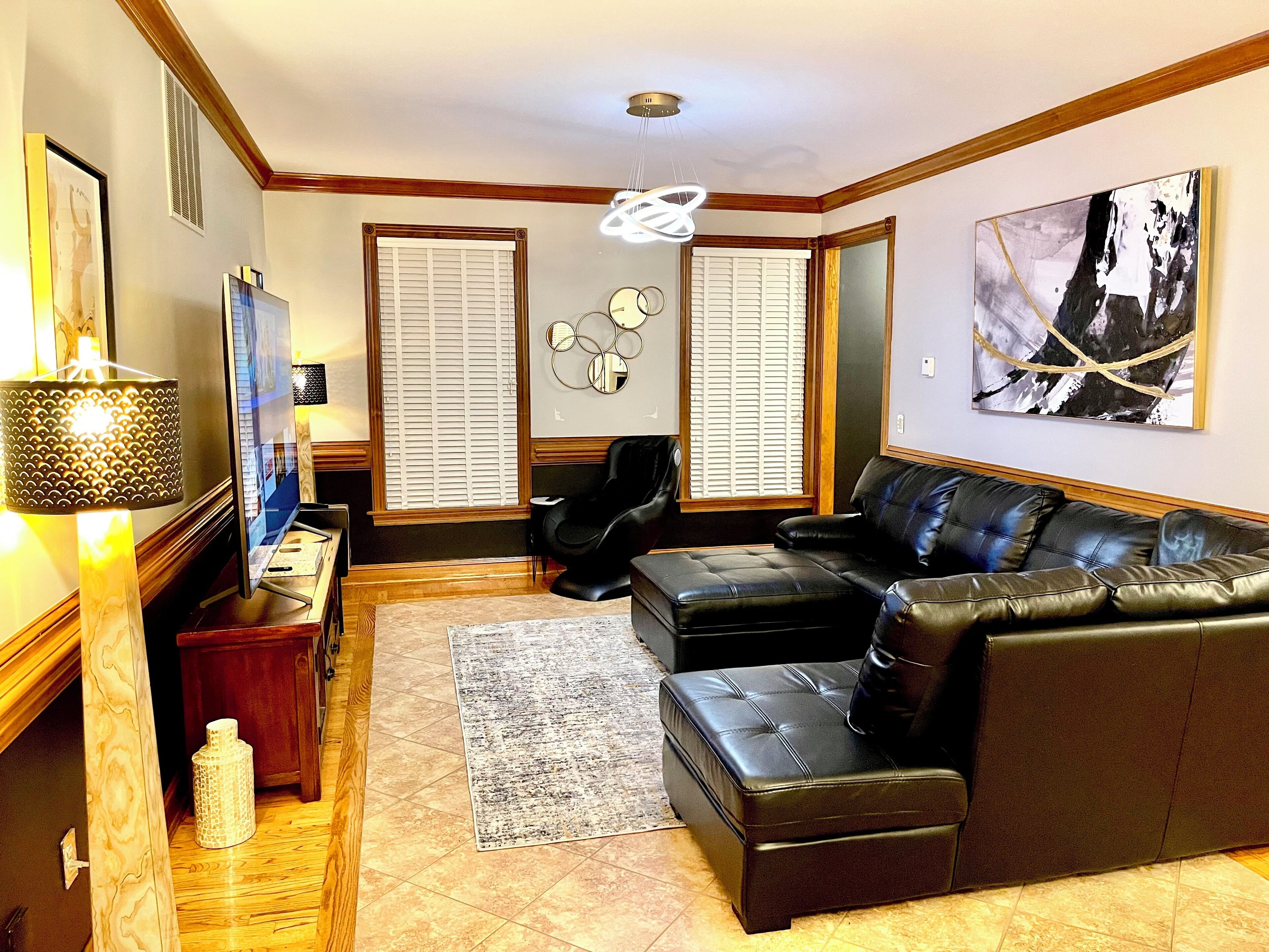 Smart TV, fireplace, table football, ping pong