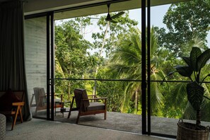 Premier King Suite | Egyptian cotton sheets, premium bedding, down comforters, pillowtop beds - Villa Alba (Ahangama)