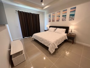 4 bedrooms, desk, iron/ironing board, travel crib