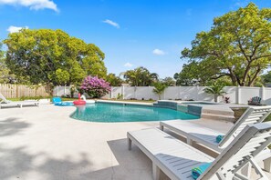 Beheizter Pool