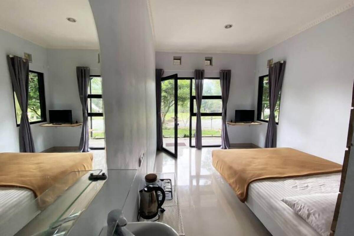 1 bedroom, free WiFi, bed sheets
