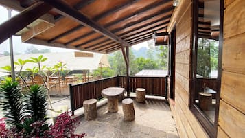 Comfort Room | Terrace/patio