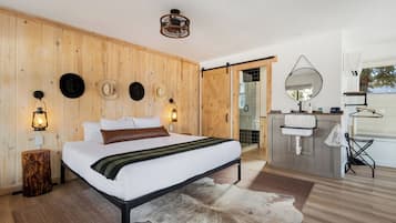 Studio King with Loft | Room amenity