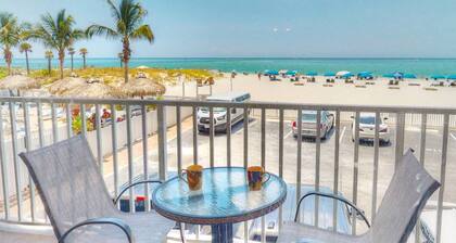 Direct Beachfront Across from Johns Pass. Heated Pool. Large Private Balcony. Perfect Sunsets!