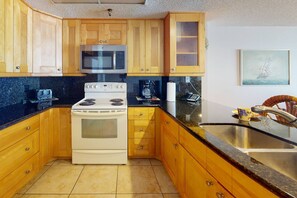 Fridge, microwave, dishwasher, coffee/tea maker