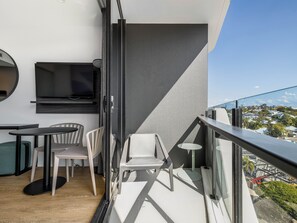 King Studio | Balcony - Rambla @ South City SQ (Woolloongabba)