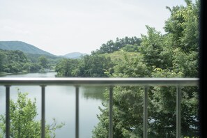 Basic Room, 2 Bedrooms (yiseul) | 1 bedroom, free WiFi