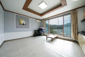 Basic Room, 1 Bedroom (byeolbit)