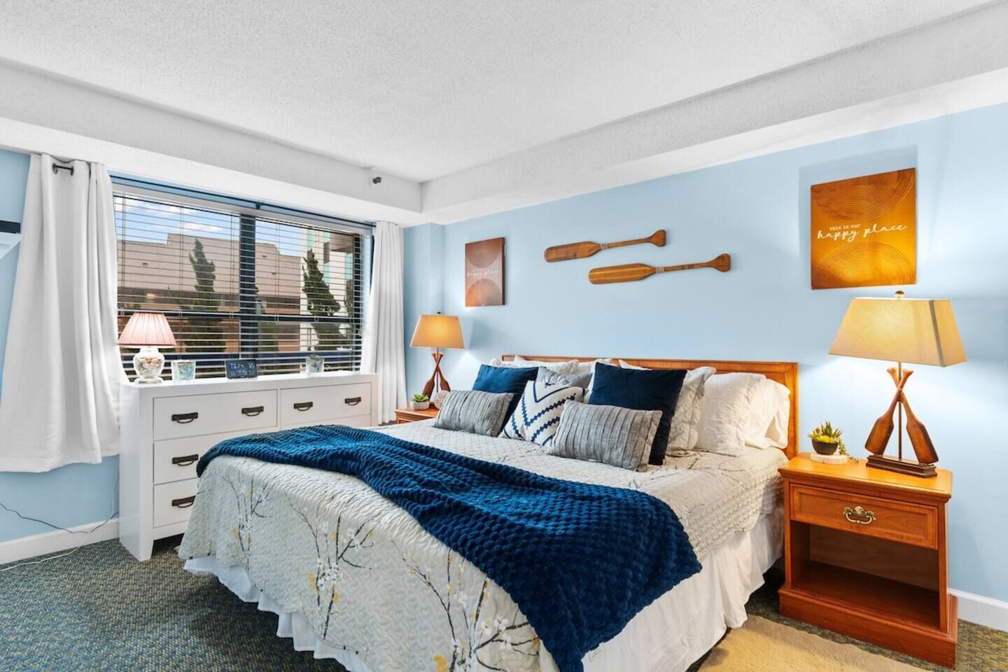 1 bedroom, desk, iron/ironing board, WiFi (free)