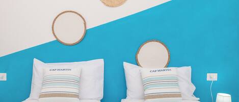 Family Apartment, 2 Bedrooms (Appartamento Rosmarino In The City) | 2 bedrooms, iron/ironing board, bed sheets