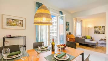 Standard Apartment, 1 Bedroom, Balcony (Modern Apartment Lugano with Balcony) | Dining