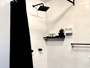 Shower, rainfall showerhead, free toiletries, hair dryer