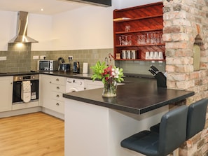 Cookware/dishes/utensils