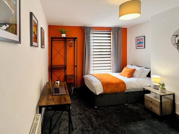4 bedrooms, desk, iron/ironing board, free WiFi